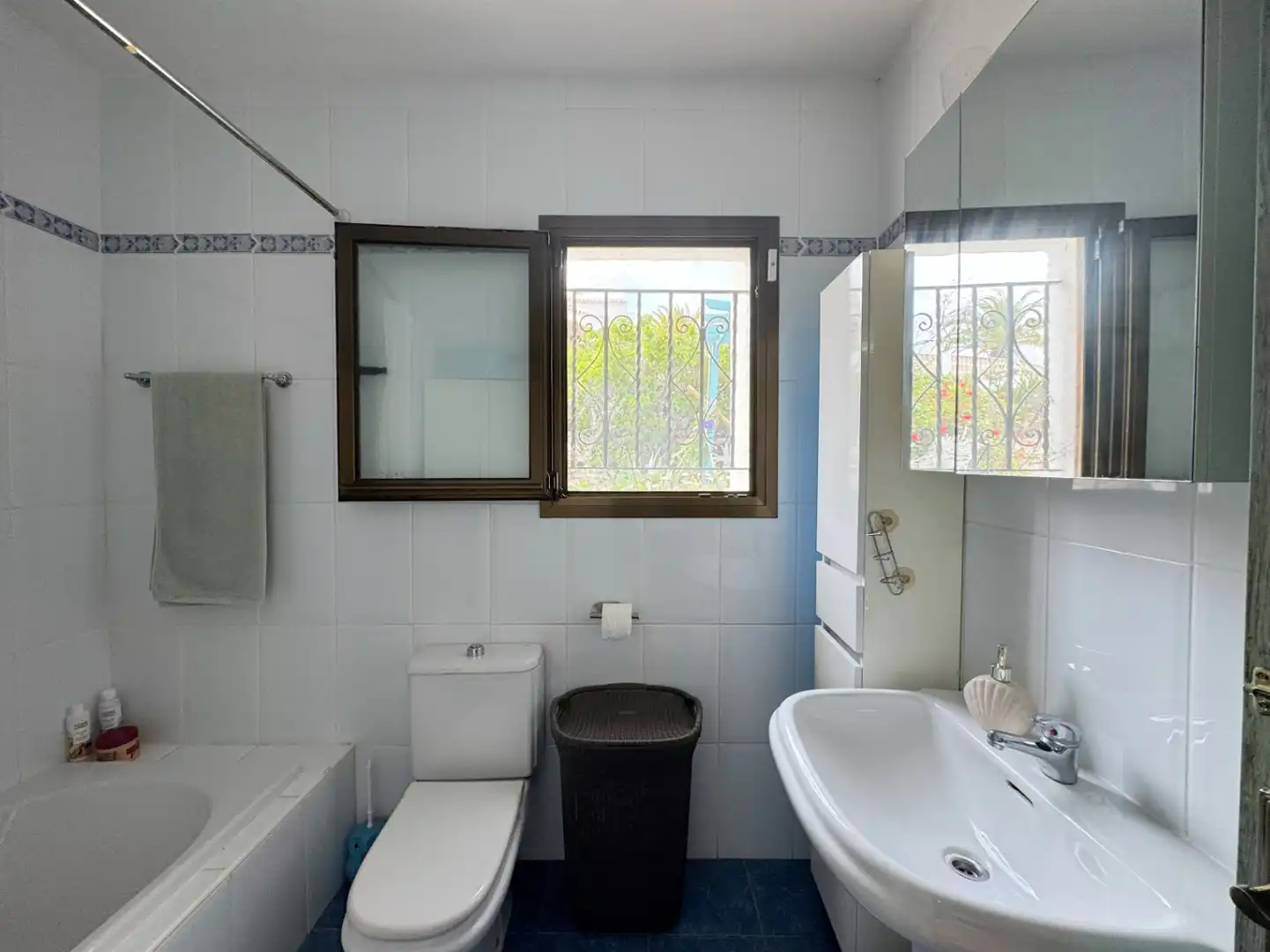 Baño de Casa o chalet en venta en Jávea / Xàbia con Aire acondicionado, Calefacción y Piscina