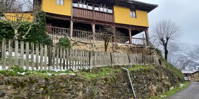 Exterior view of Houses for sale in Ponga  with Private garden, Terrace and Storage room