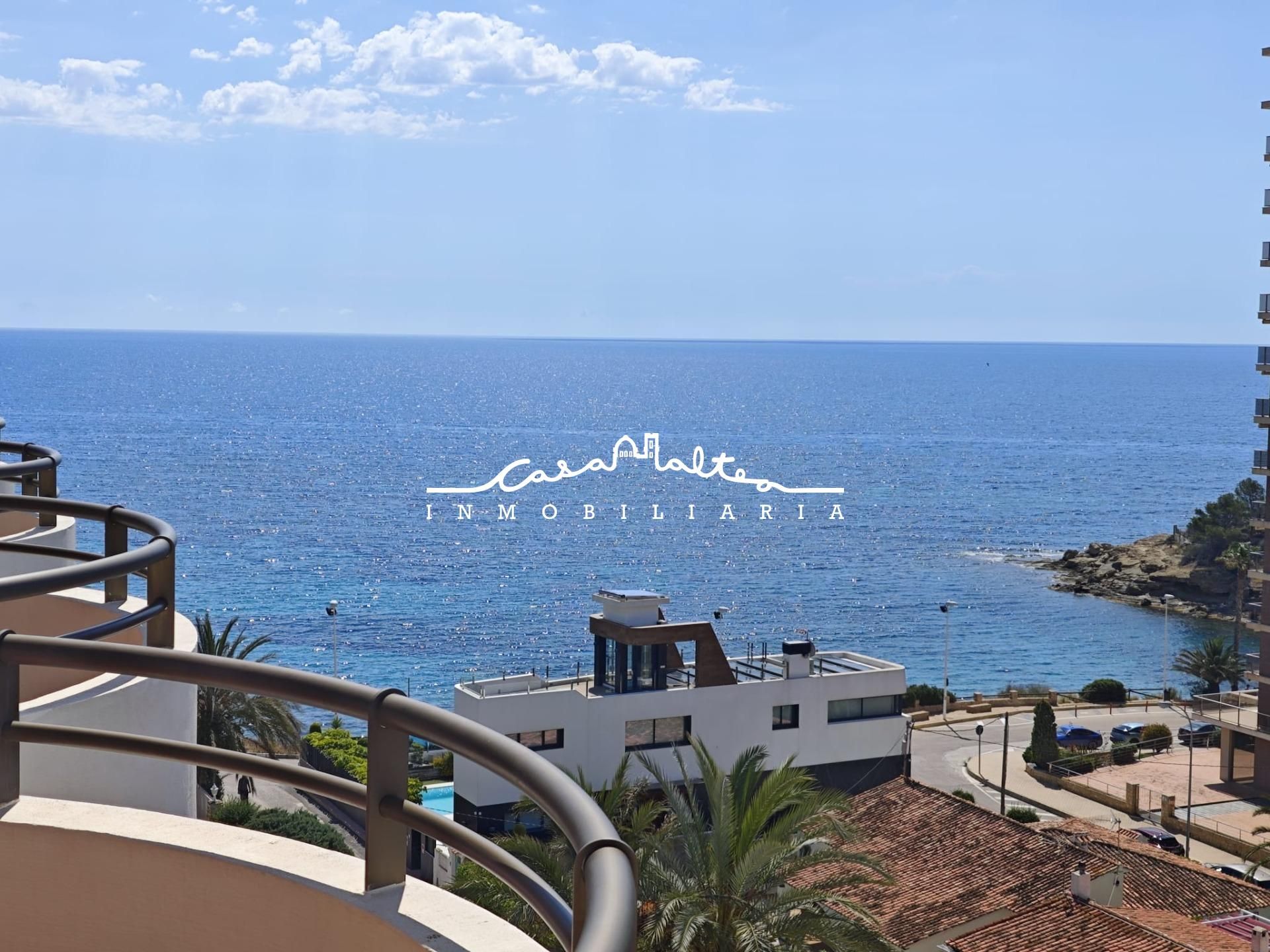 Vista exterior de Pis en venda en Calpe / Calp amb Aire condicionat, Terrassa i Balcó