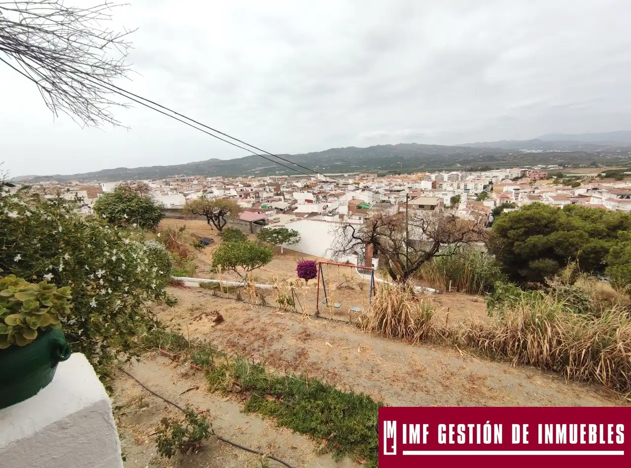 Vista exterior de Finca rústica en venta en Vélez-Málaga con Jardín privado, Terraza y Trastero
