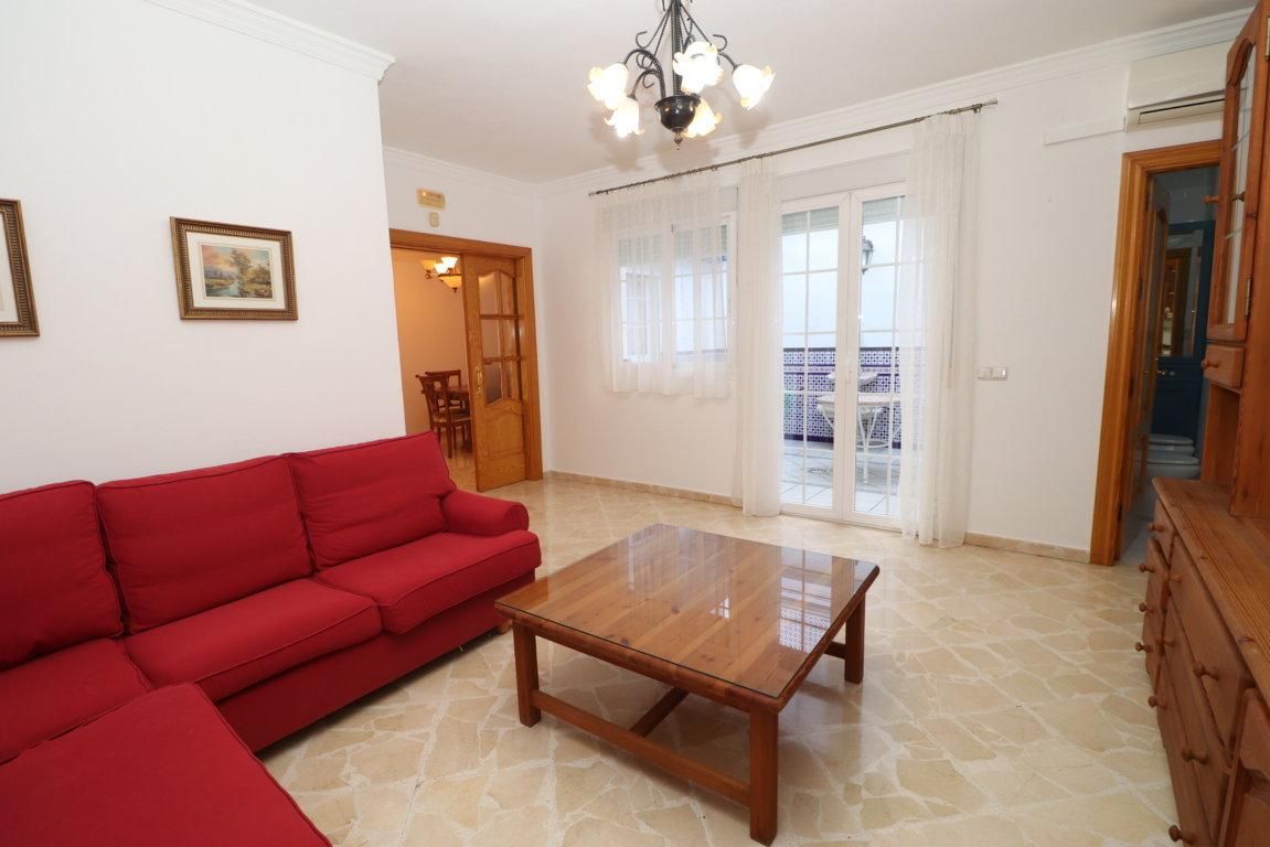 Sala d'estar de Casa o xalet de lloguer en Alhaurín El Grande amb Aire condicionat, Terrassa i Traster