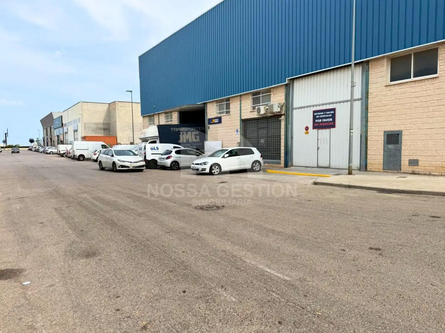 Außenansicht von Fabrikhallen zur Miete in Massamagrell, Valencia