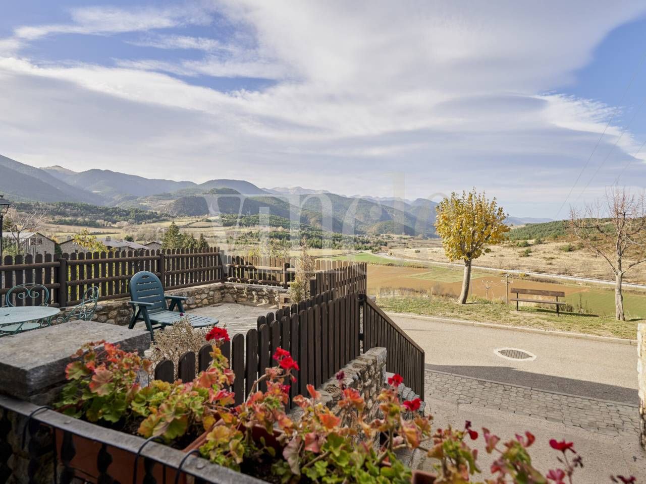 Exterior view of House or chalet for sale in Urús  with Heating, Private garden and Terrace