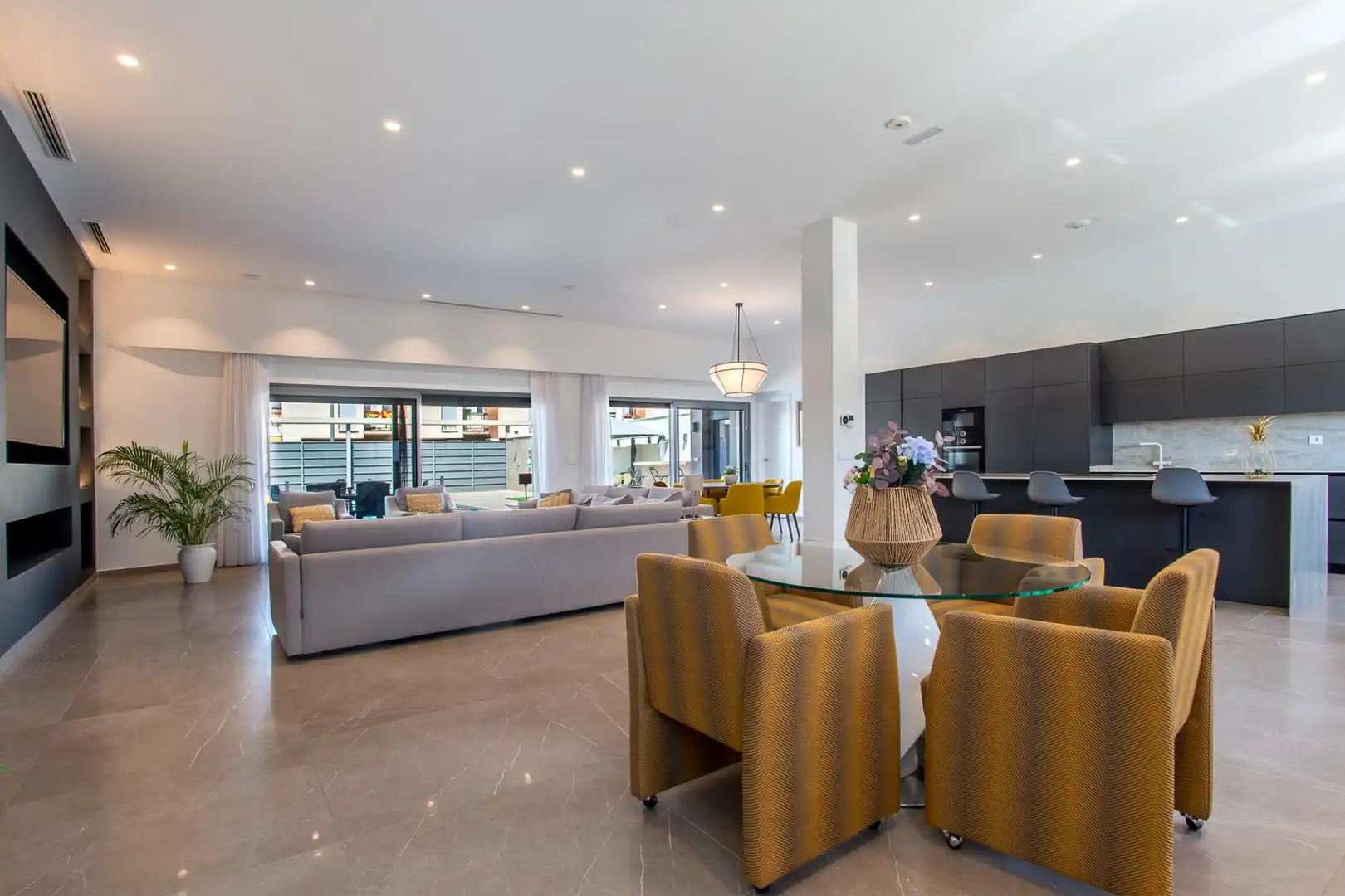 Sala de estar de Casa o chalet en venta en Murcia con Aire acondicionado, Calefacción y Jardín privado