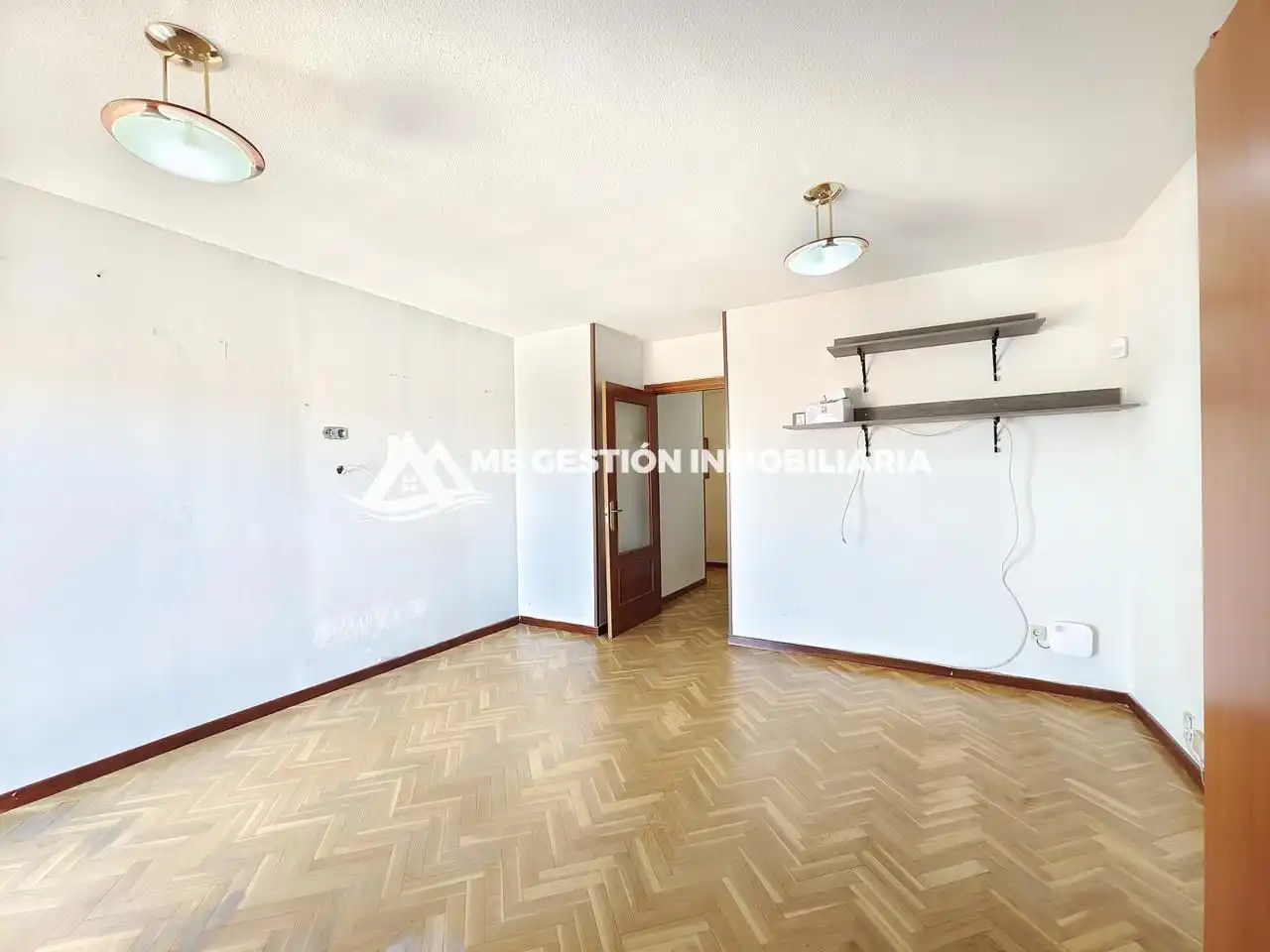 Flat for sale in El Arroyo - La Fuente