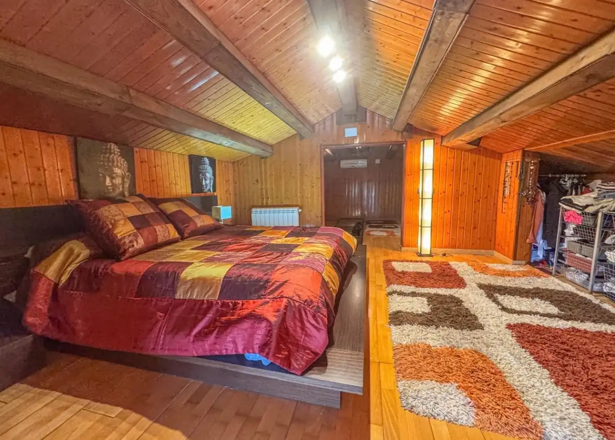 Habitación de Casa o chalet en venta en Sant Esteve Sesrovires con Aire acondicionado, Calefacción y Jardín privado