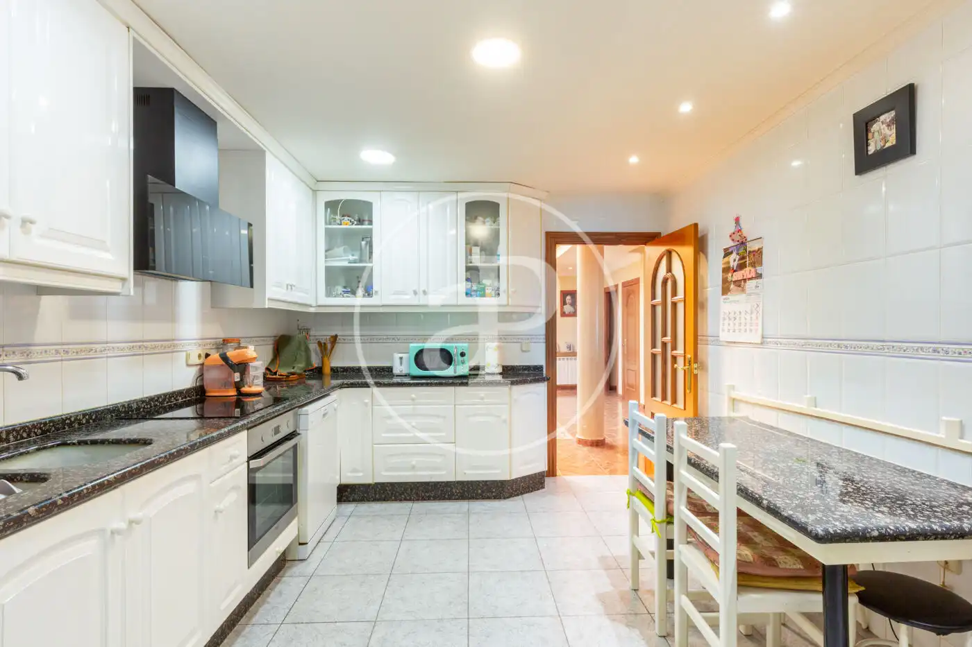 Kitchen of Houses for sale in Serra  with Air Conditioner, Heating and Private garden