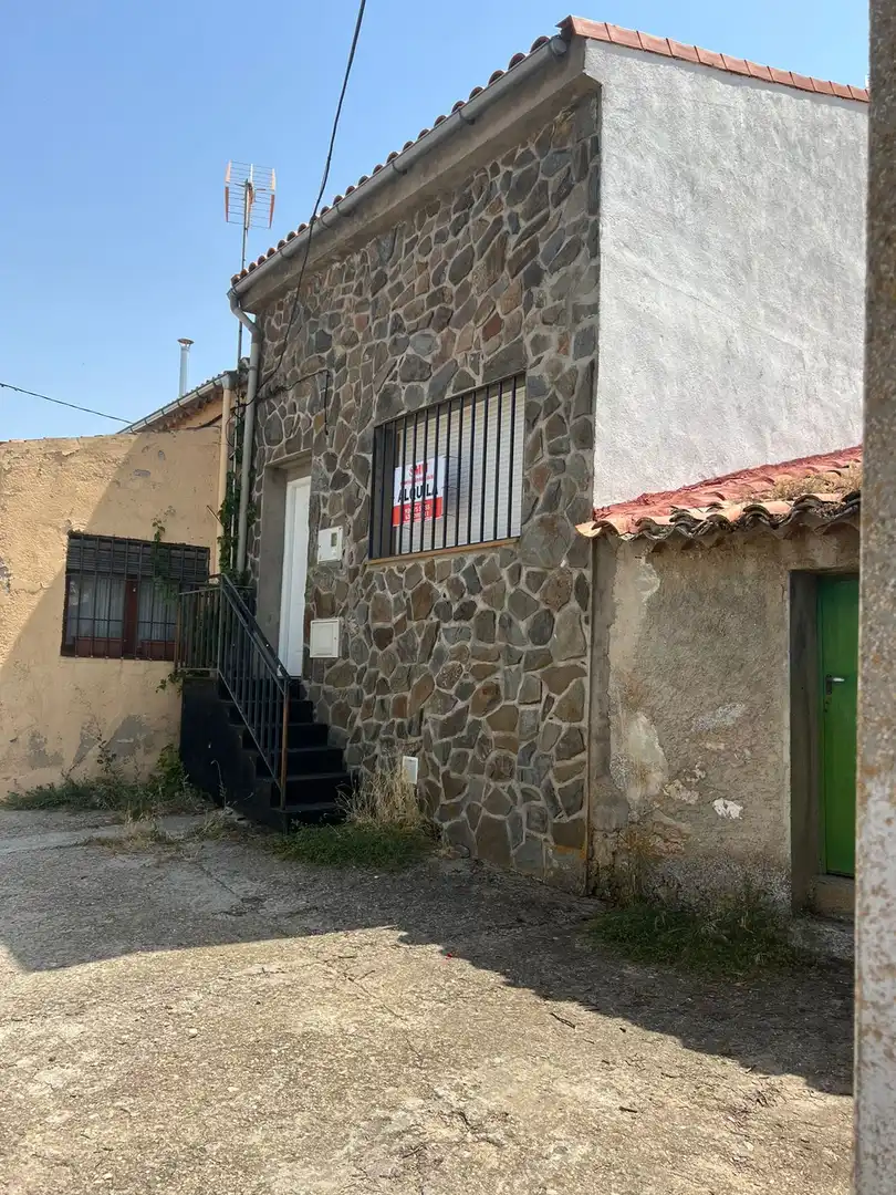Einfamilien-Reihenhaus zum Verkauf in Calle Real, Tolbaños
