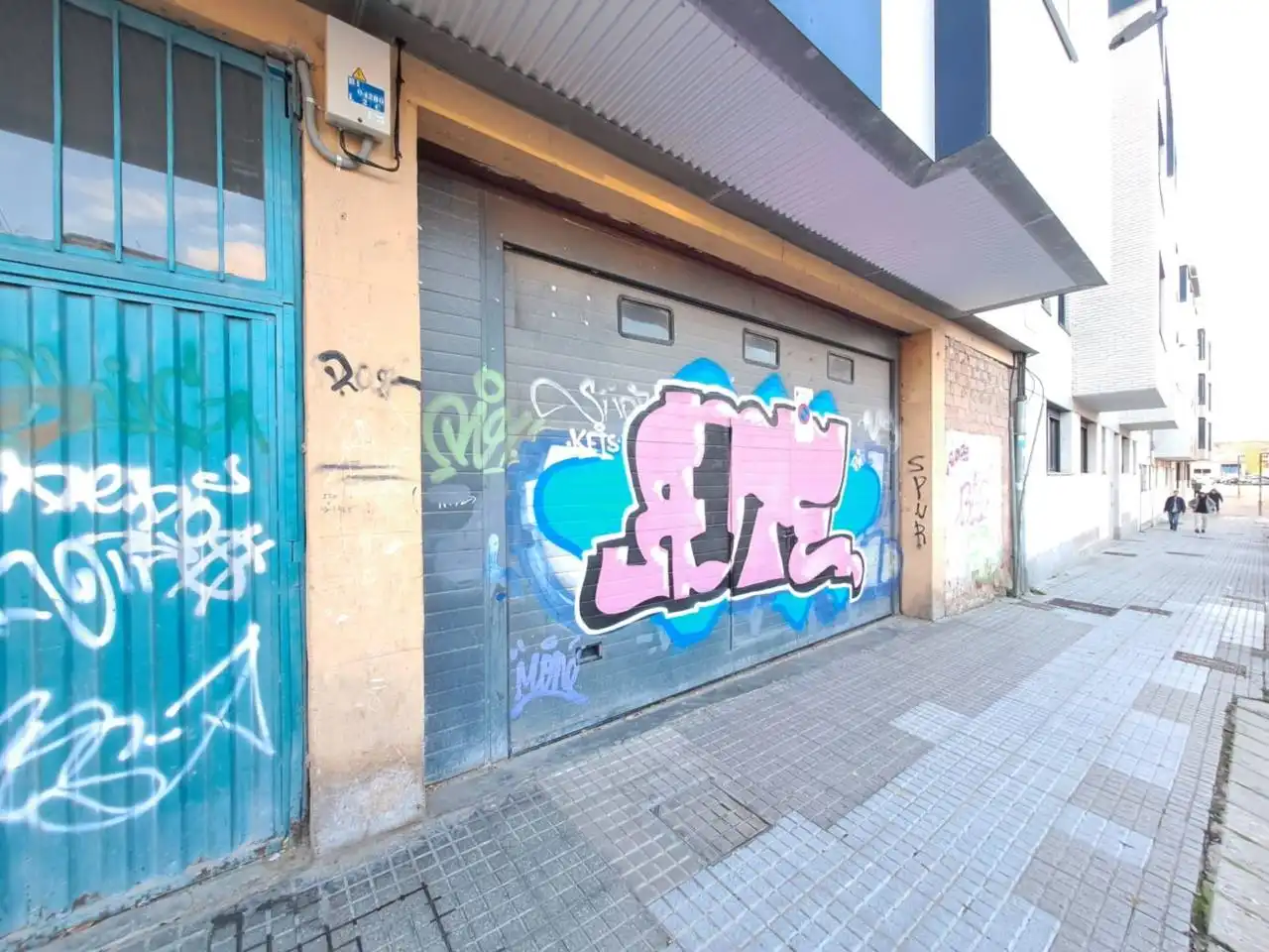 Exterior view of Garage for sale in Burgos