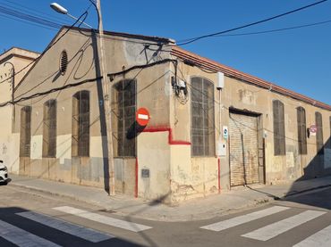 Nave industrial en alquiler en Carrer de Caresmar