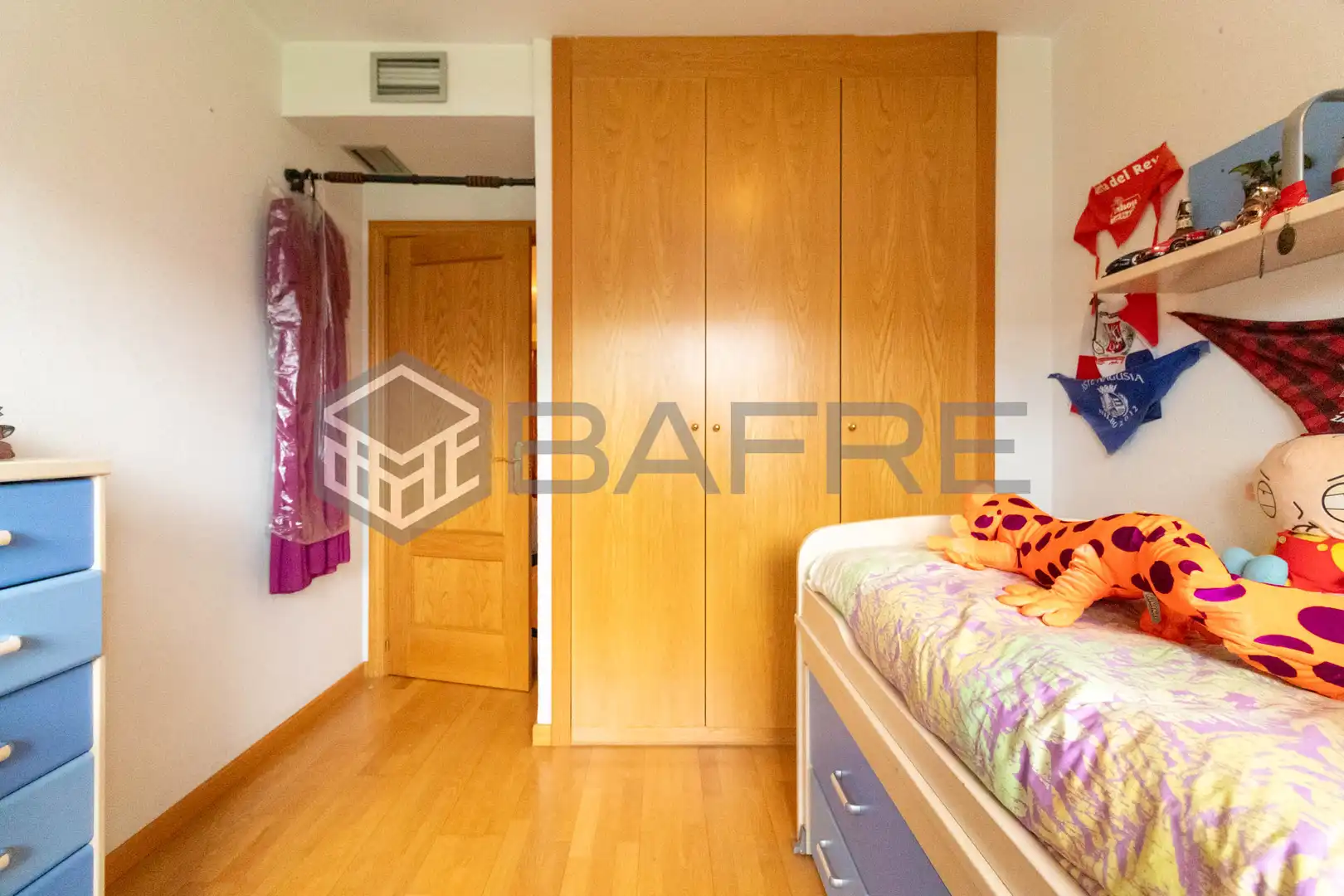 Dormitori de Casa o xalet en venda en Getafe amb Calefacció, Jardí privat i Terrassa