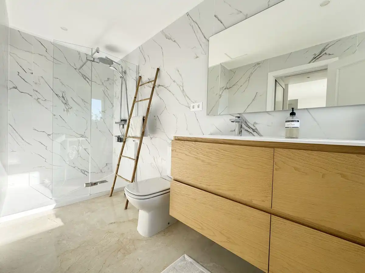 Penthouse with pool for sale in Nueva Andalucía, imagen 12