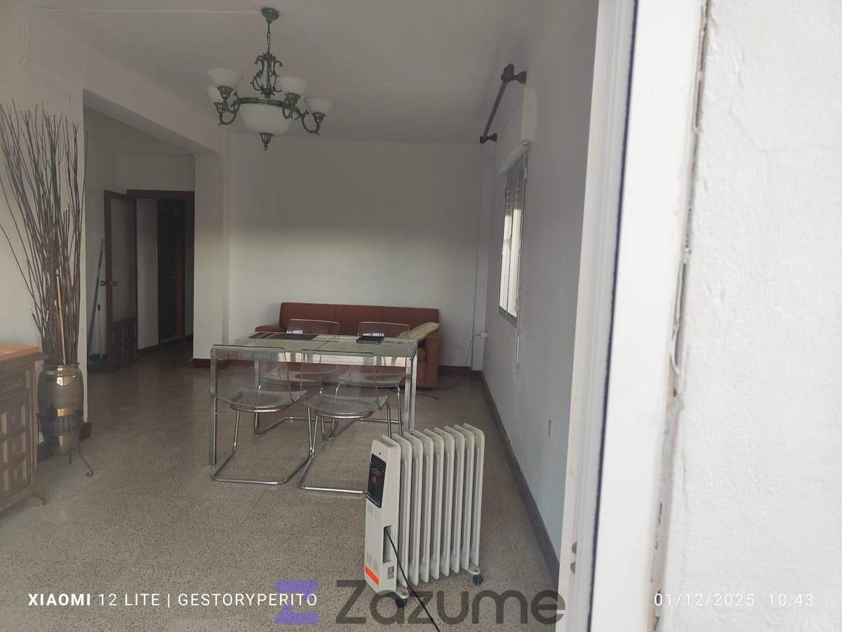 Menjador de Pis de lloguer en Málaga Capital amb Terrassa, Forn i Rentadora