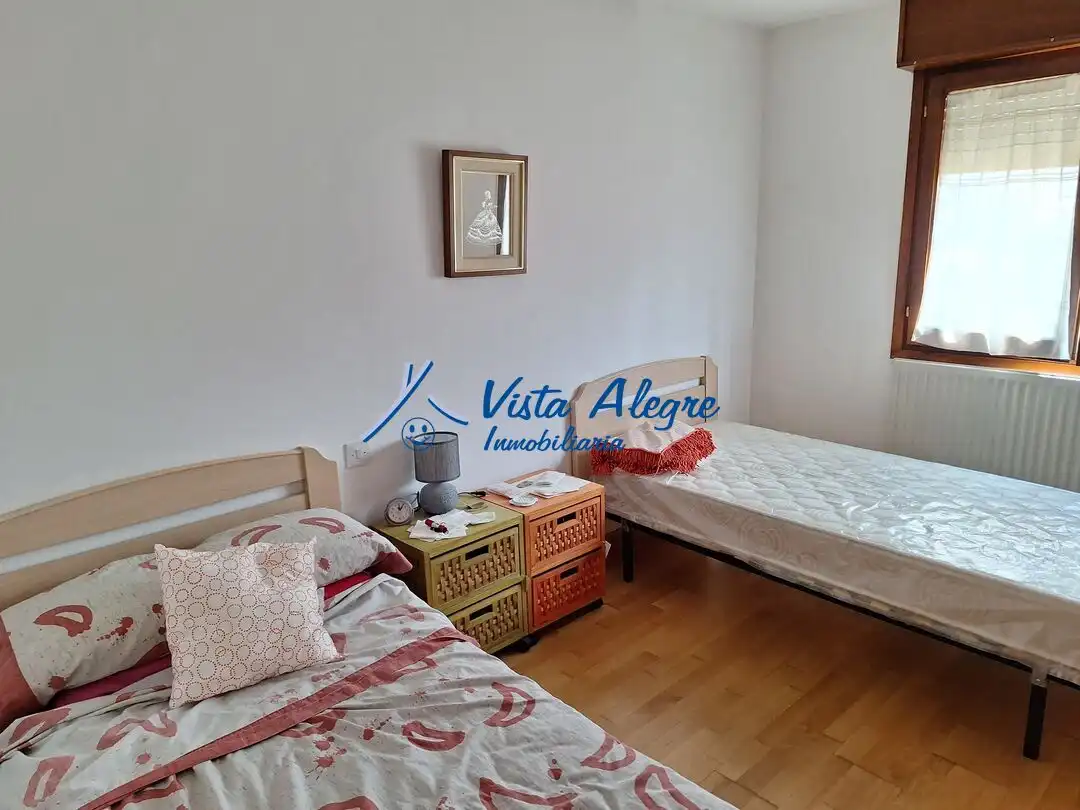 Bedroom of Flat for sale in Cuzcurrita de Río Tirón  with Heating and Furnished