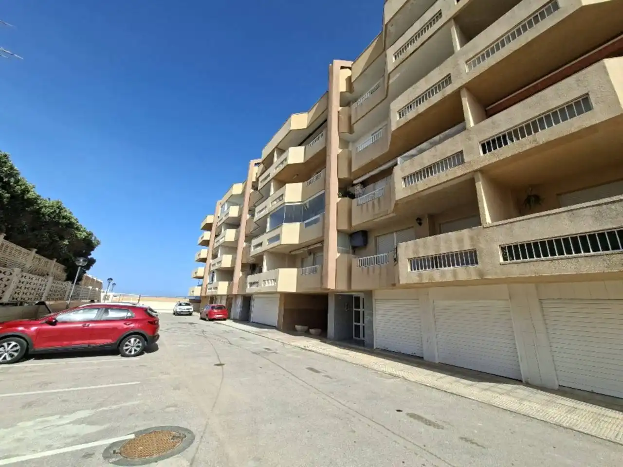 Außenansicht von Wohnung zum Verkauf in La Manga del Mar Menor mit Klimaanlage, Möbliert und Balkon