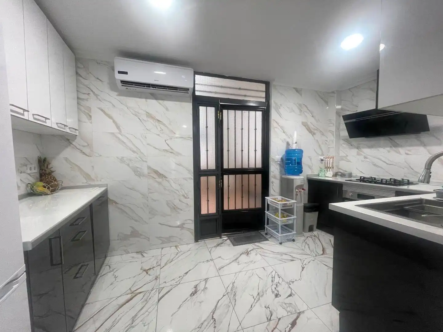 Kitchen of Houses for sale in Alzira  with Air Conditioner, Terrace and Furnished