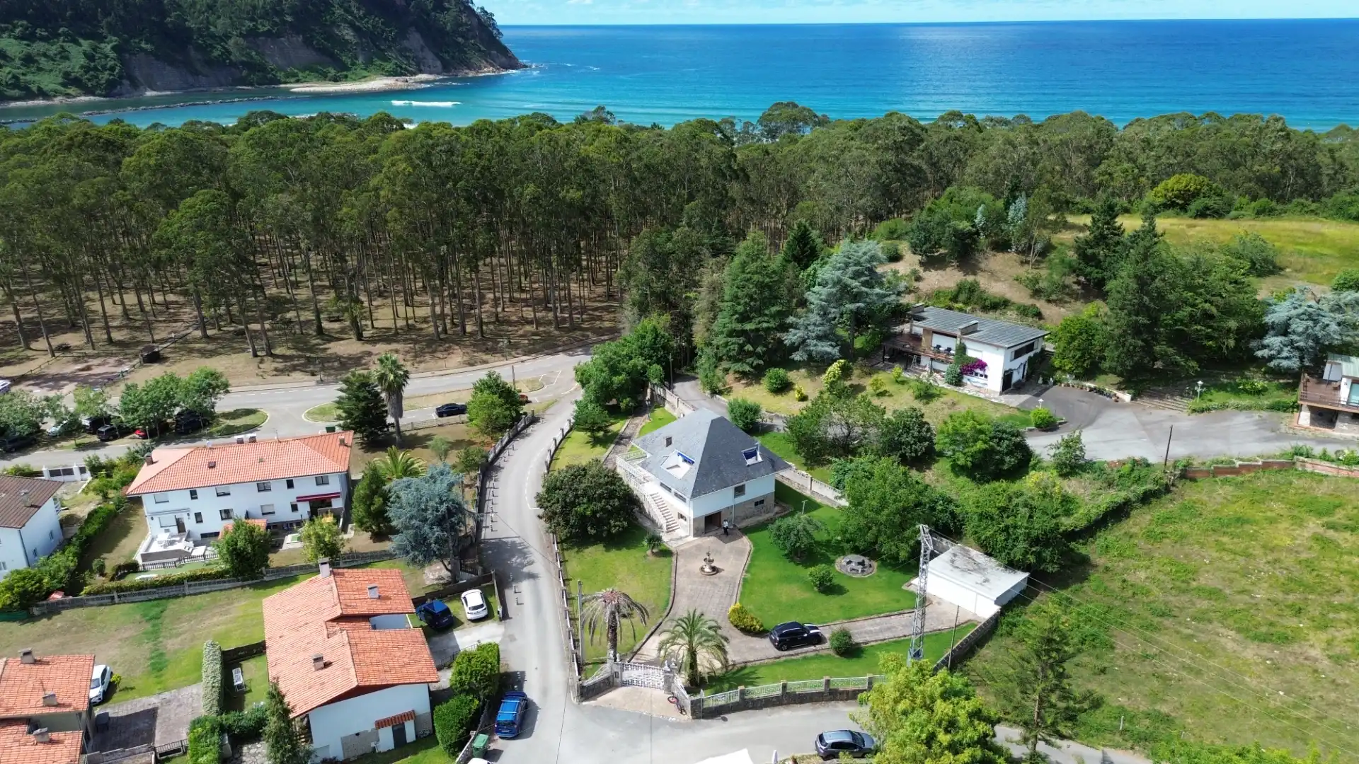 Villa zum Verkauf in Lugar Rodiles