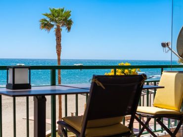 Piso con balcón en venta en Playa de los Boliches