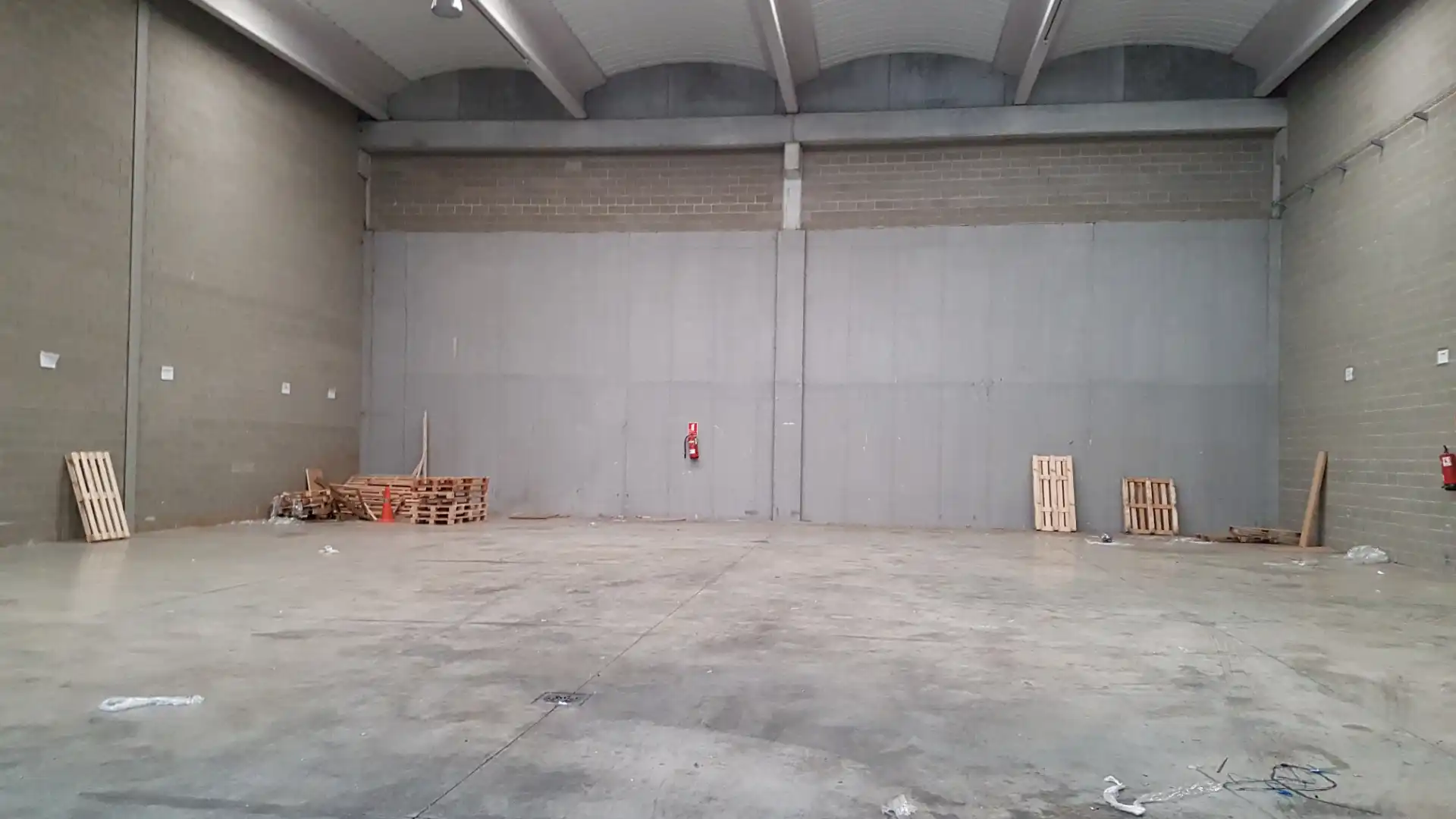 Nave industrial de alquiler en Cervelló con Calefacción y Alarma