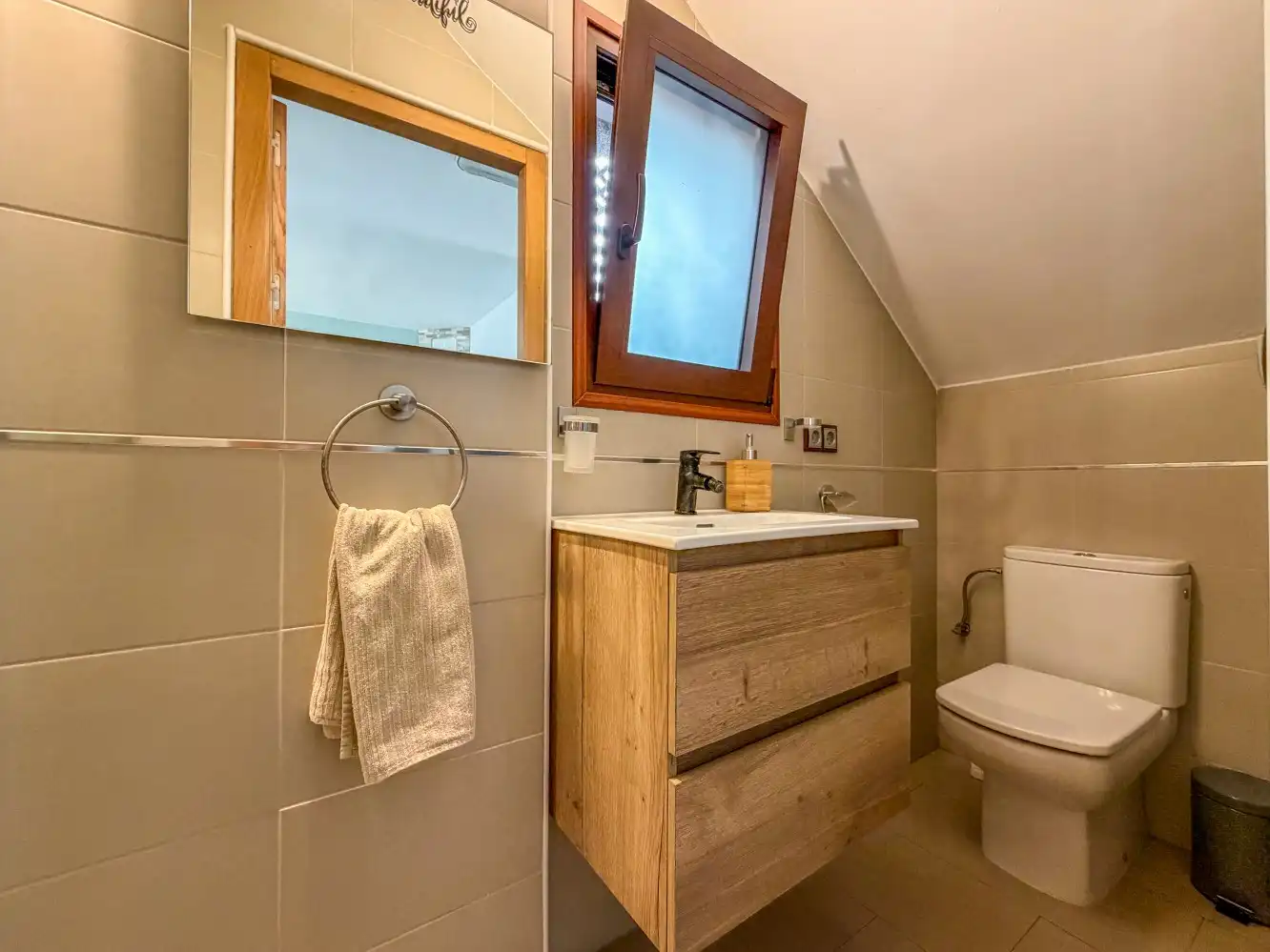 Baño de Casa adosada en venta en Torrox con Aire acondicionado, Calefacción y Terraza