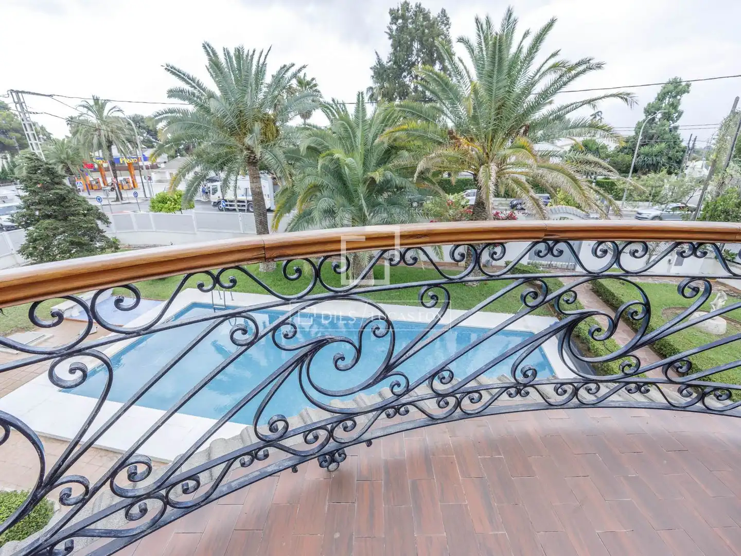 Balcony of Houses for sale in Paterna  with Heating, Private garden and Parquet flooring