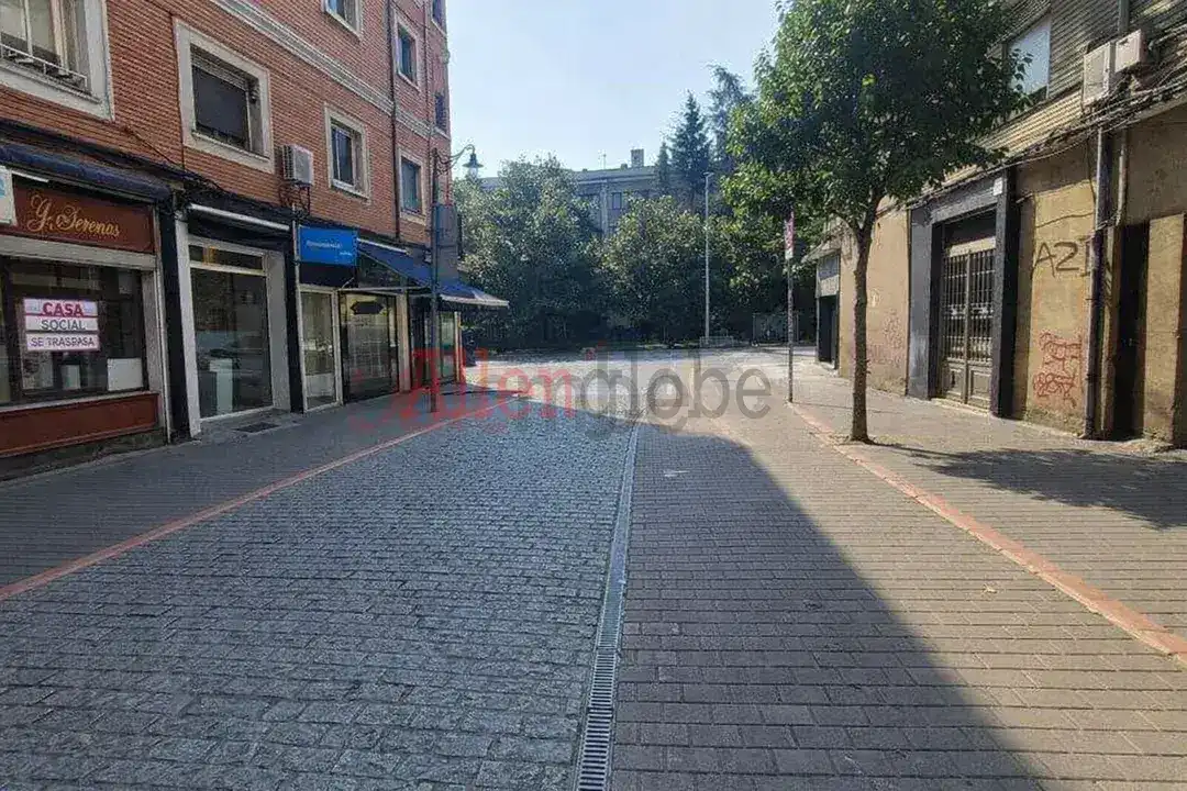 Business premises for sale in La Villa - Bazuelo, imagen 13