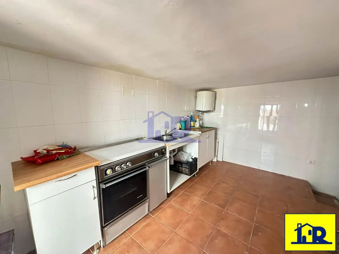 Kitchen of Flat for sale in Cuenca  with Storage room