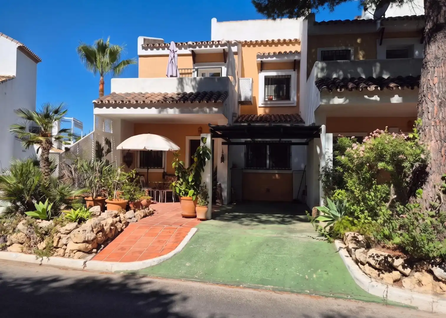 Exterior view of Houses for sale in Benahavís  with Air Conditioner, Terrace and Storage room