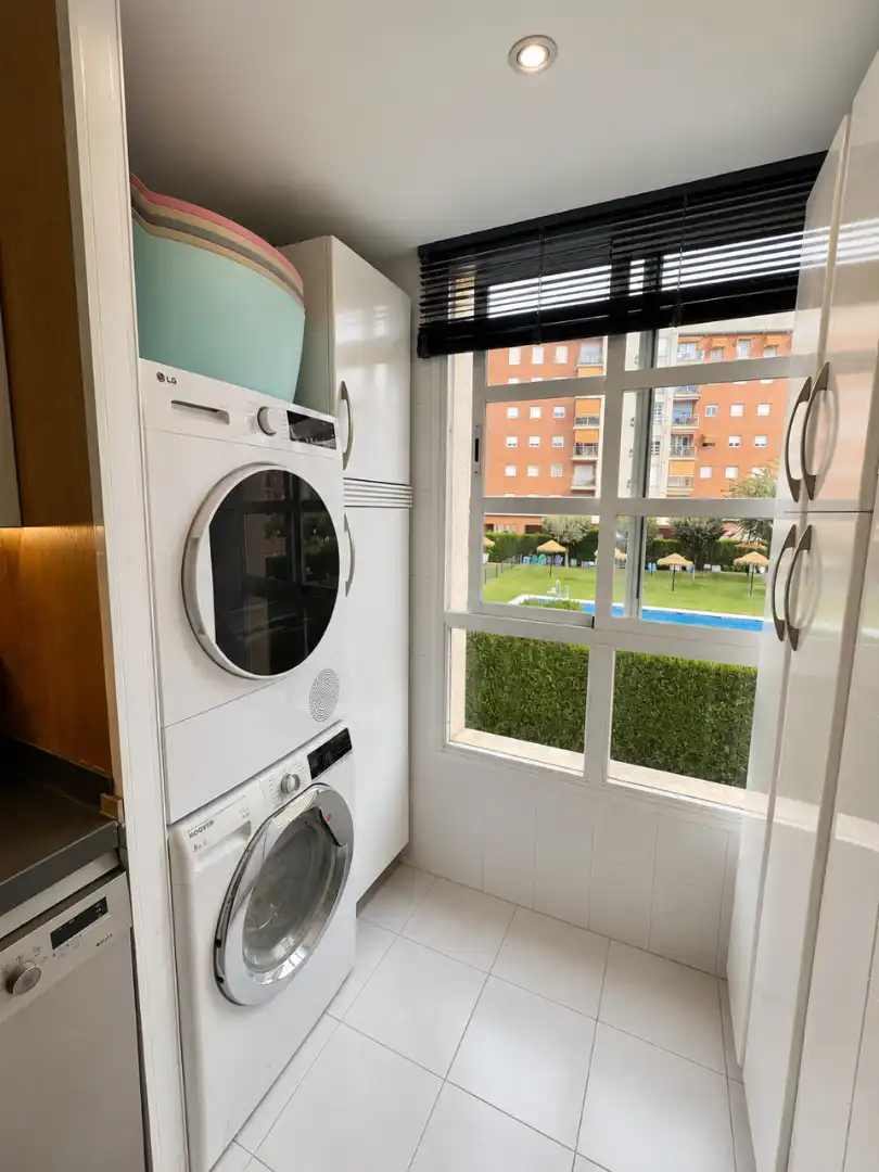Garden of Study for share in Sevilla  with Air Conditioner, Heating and Terrace