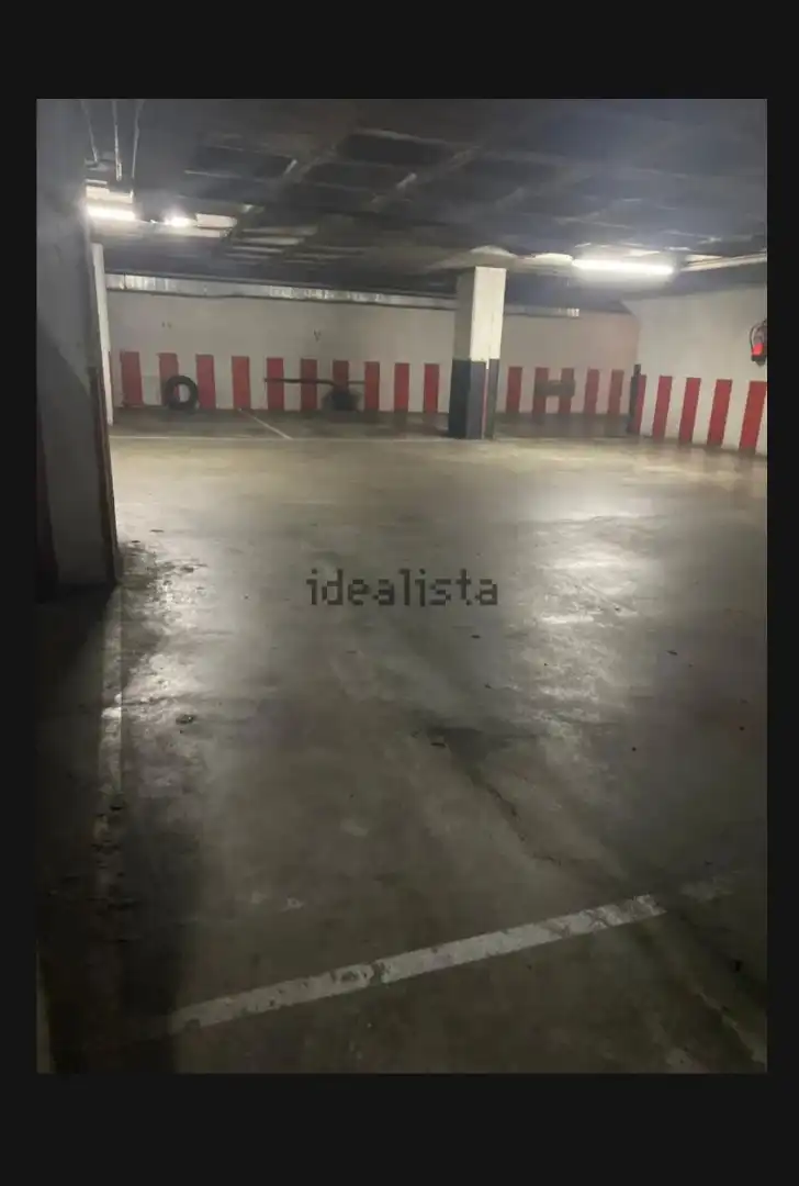 Parkplatz von Garage zum Verkauf in Ferrol