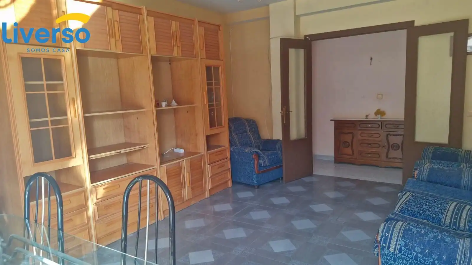 Living room of Flat for sale in Aranda de Duero  with Terrace, Storage room and Furnished