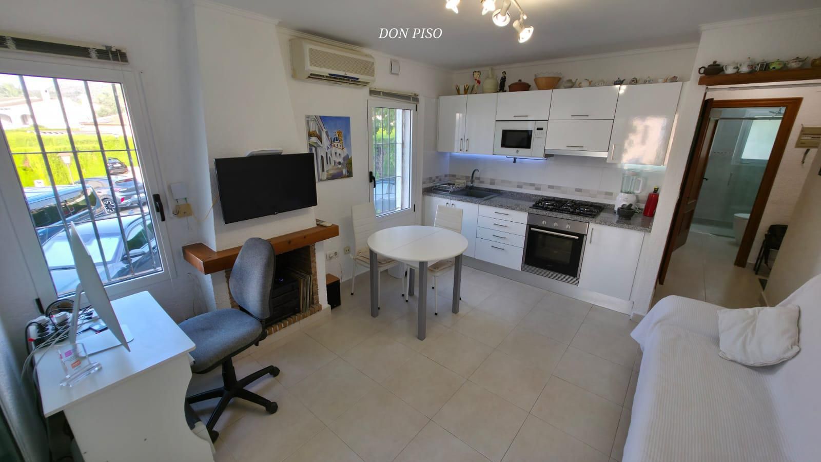 Kitchen of Single-family semi-detached for sale in Pedreguer  with Air Conditioner, Heating and Private garden