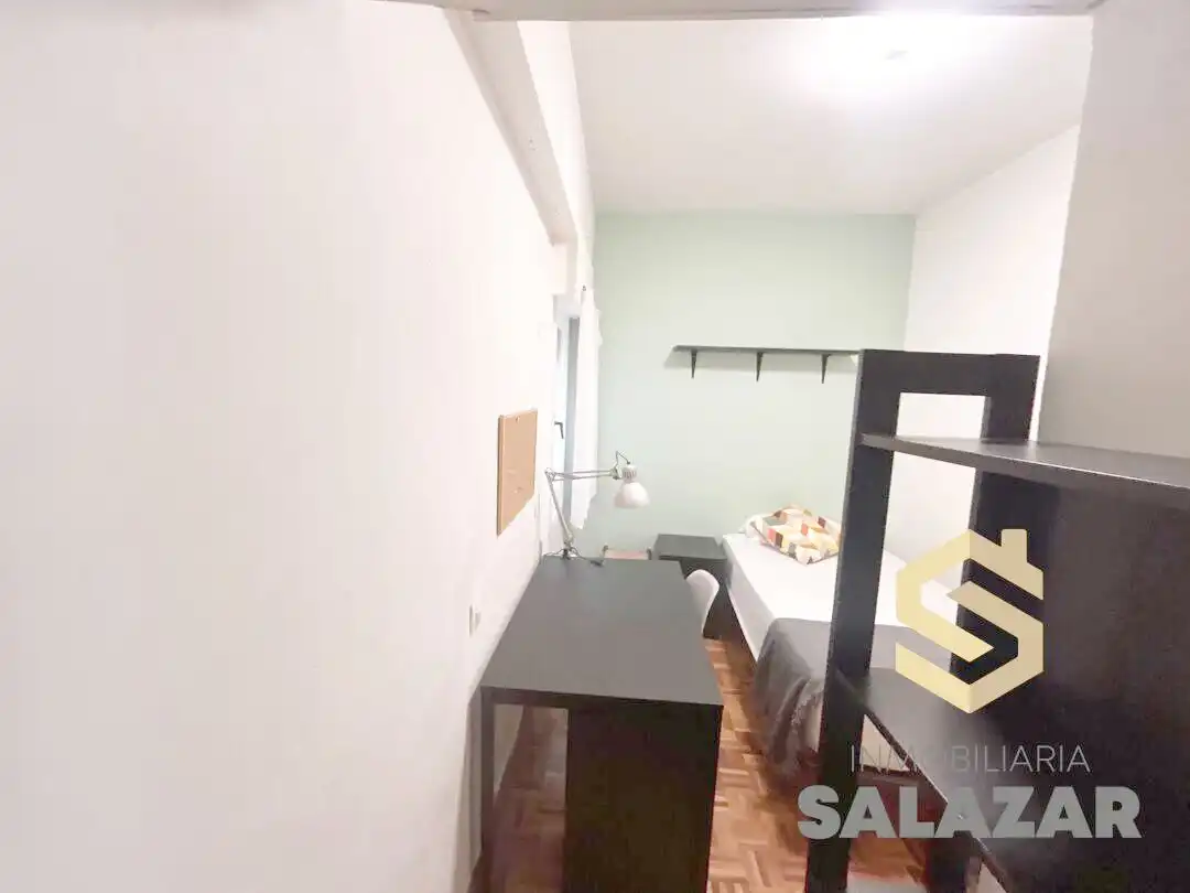 Schlafzimmer von Wohnung zur Miete in Bilbao  mit Heizung