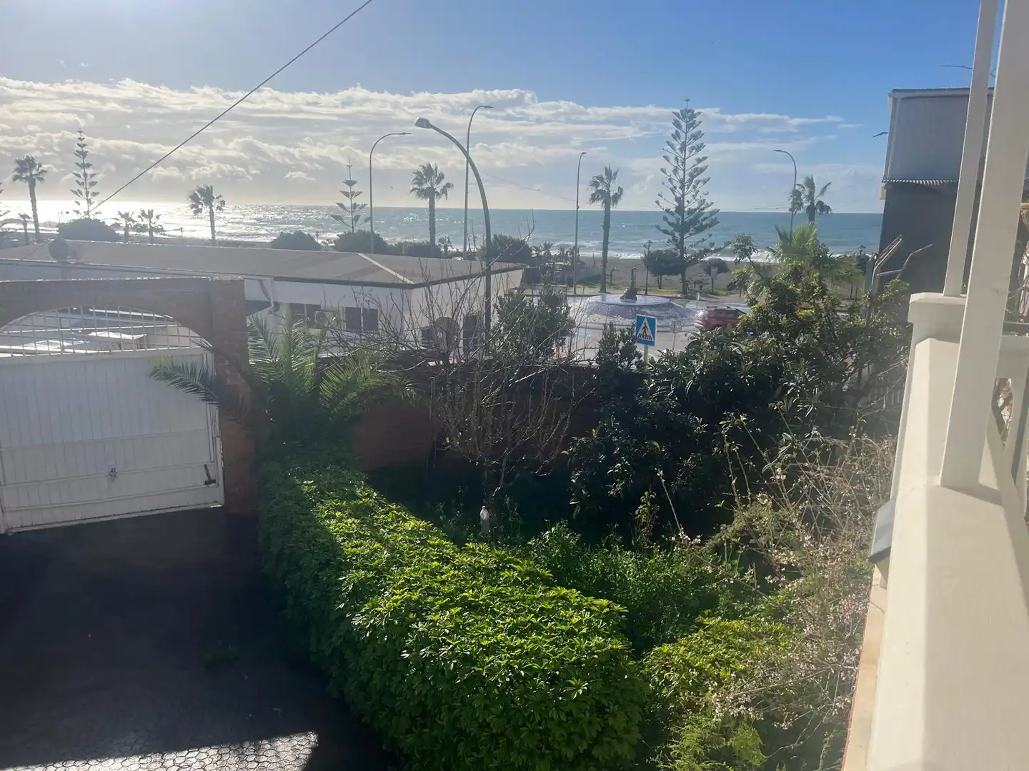 Vista exterior de Casa o xalet en venda en Vélez-Málaga amb Jardí privat i Terrassa