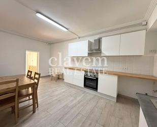Kitchen of Planta baja to rent in  Barcelona Capital  with Air Conditioner and Terrace