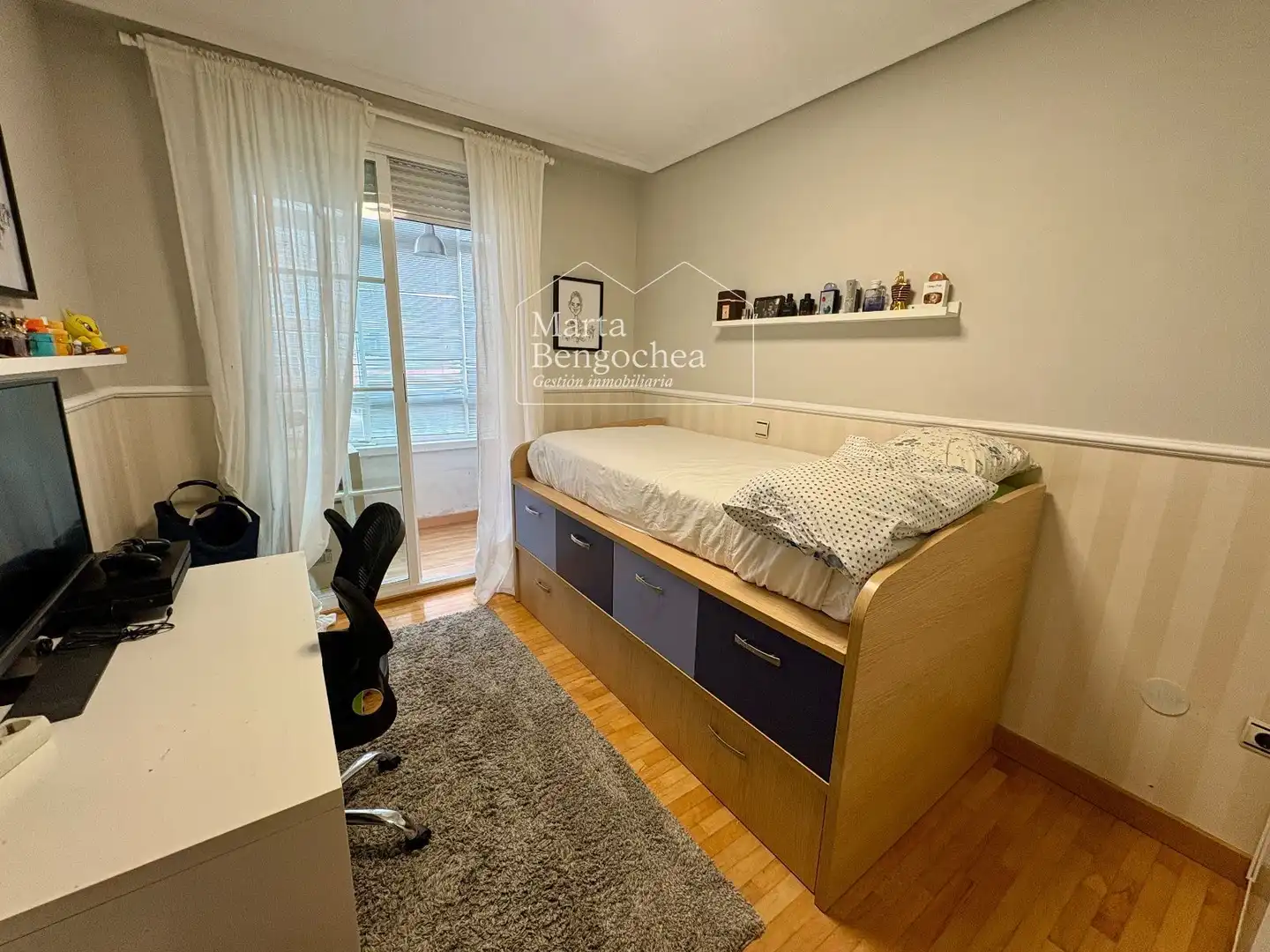 Habitación de Piso en venta en Vitoria - Gasteiz con Calefacción y Terraza