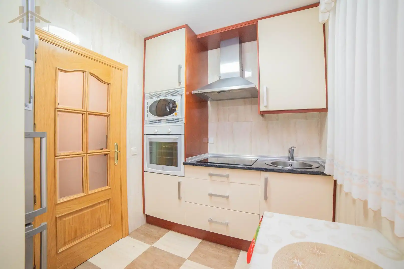 Kitchen of Ground floor for sale in Alcorcón  with Heating, Storage room and Furnished