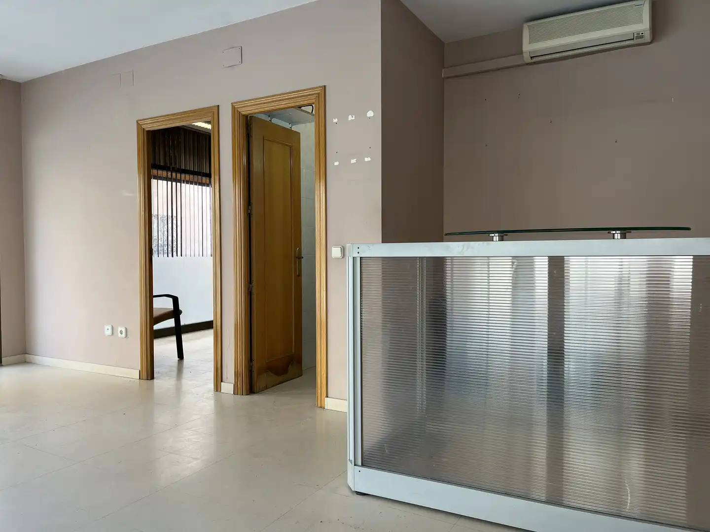 Local comercial en venta en Carrer Josep Ximeno 2, imagen 13