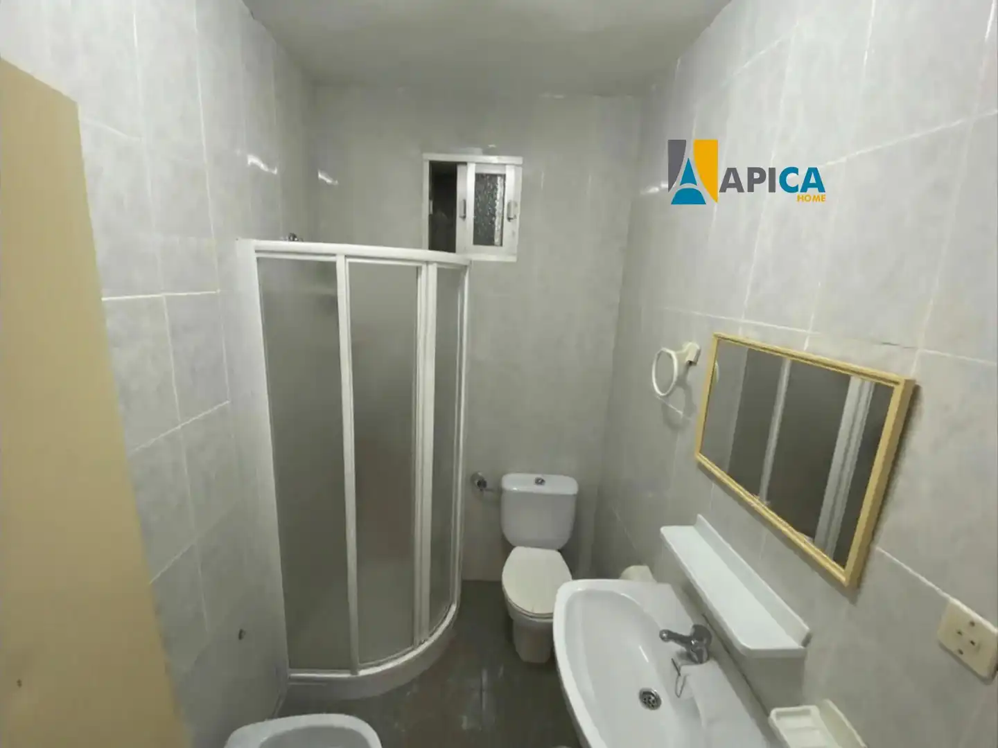 Bany de Casa o xalet en venda en Los Barrios amb Aire condicionat, Calefacció i Terrassa