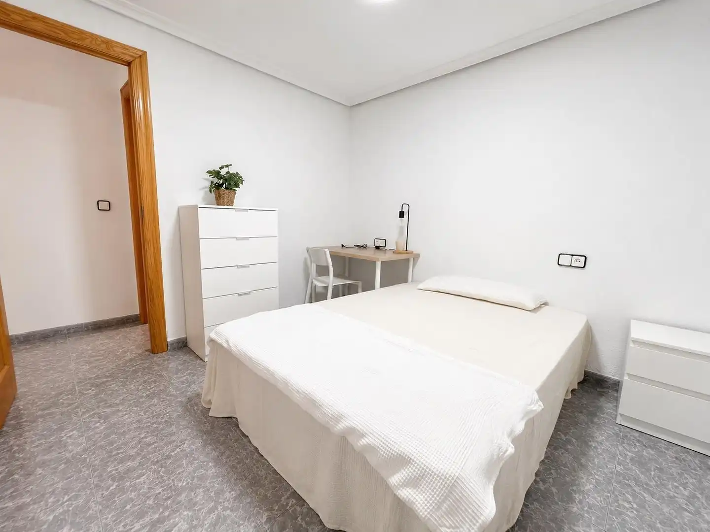 Habitación de Piso para compartir en Sagunto / Sagunt con Amueblado