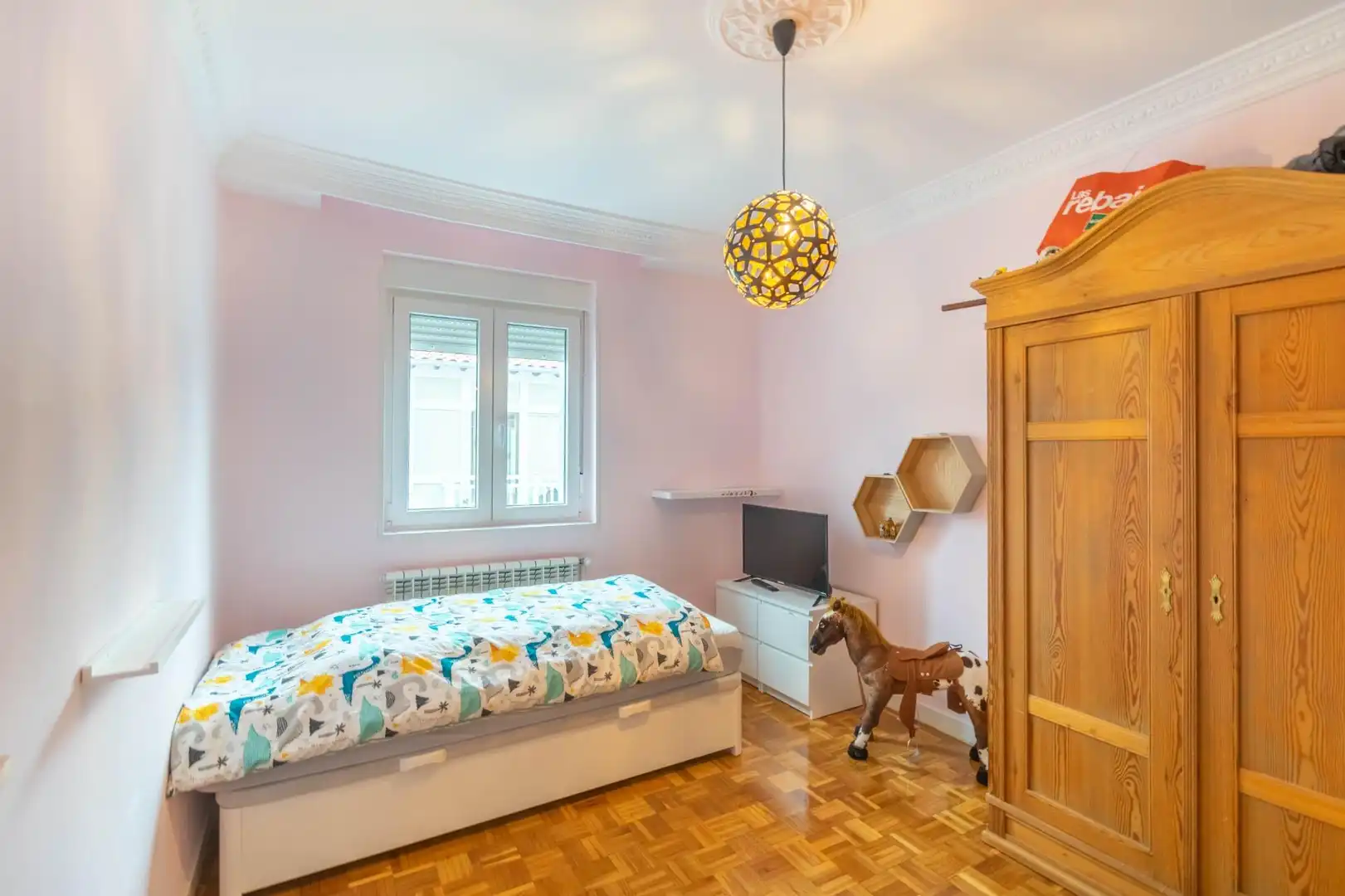 Habitación de Piso en venta en Chantrea