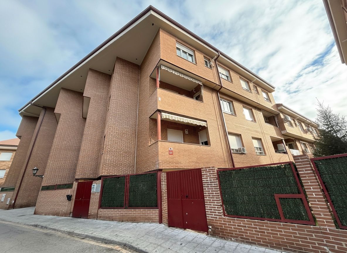 Exterior view of Flat for sale in Galapagar  with Heating, Terrace and Community pool