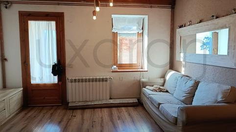 Foto 4 de Casa o xalet en venda a Travesia Centre;ag.mont), 7, Mont, Lleida