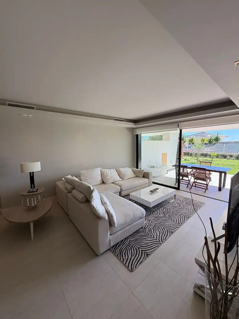 Living room of Ground floor for rent in Marbella  with Air Conditioner, Heating and Terrace