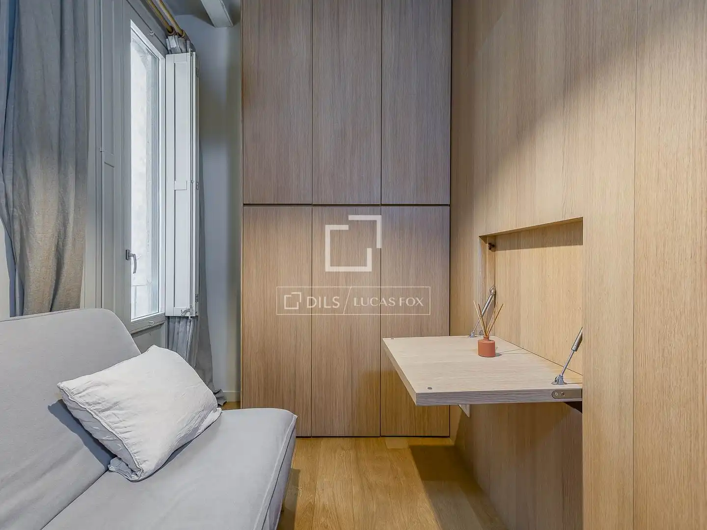 Habitación de Piso en venta en Barcelona con Aire acondicionado, Amueblado y Balcón