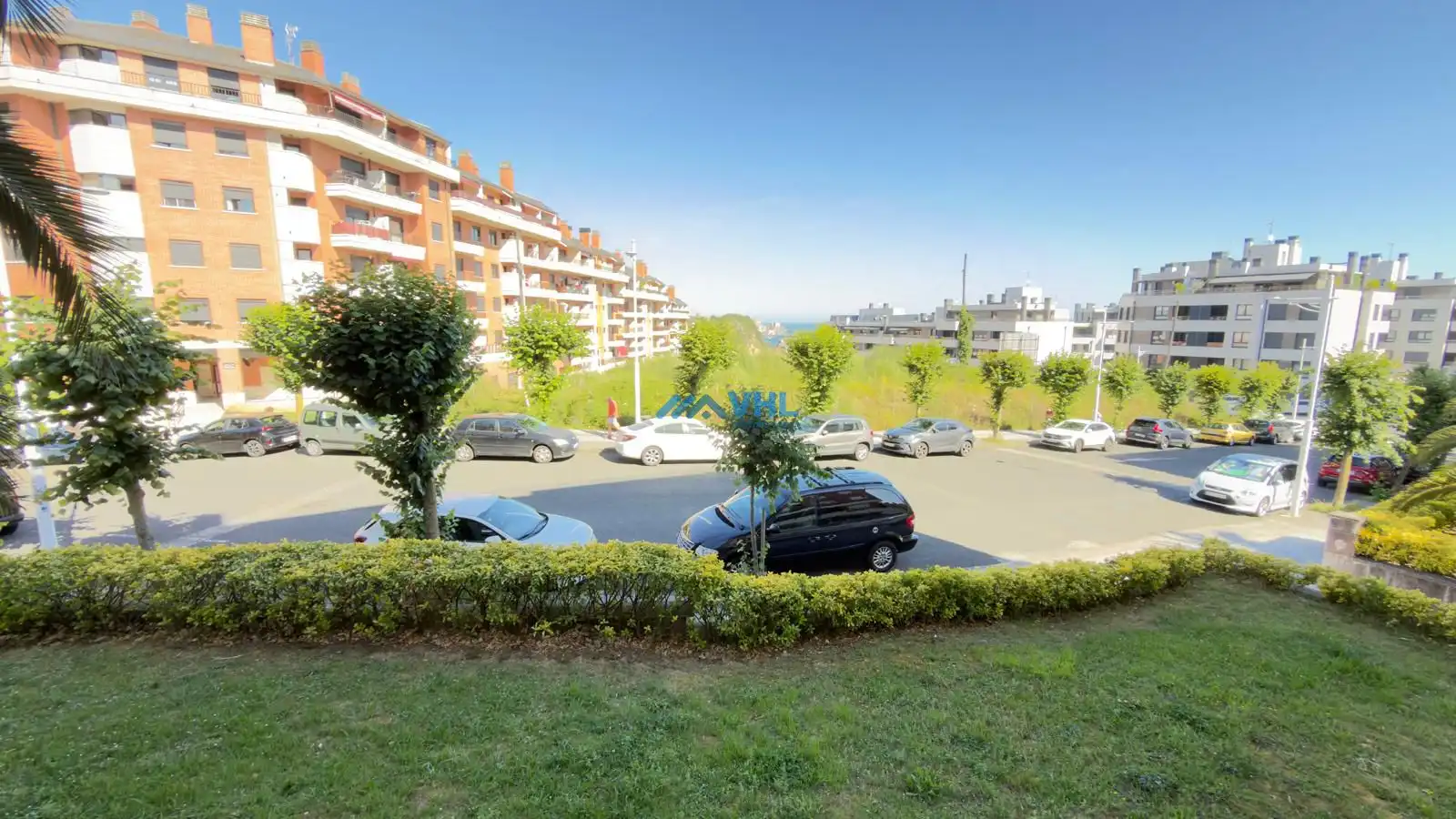 Aparcament de Planta baixa en venda en Castro-Urdiales amb Calefacció, Jardí privat i Terrassa