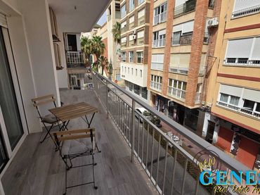 Flat with balcony for sale in Plaza Waldo Calero 4