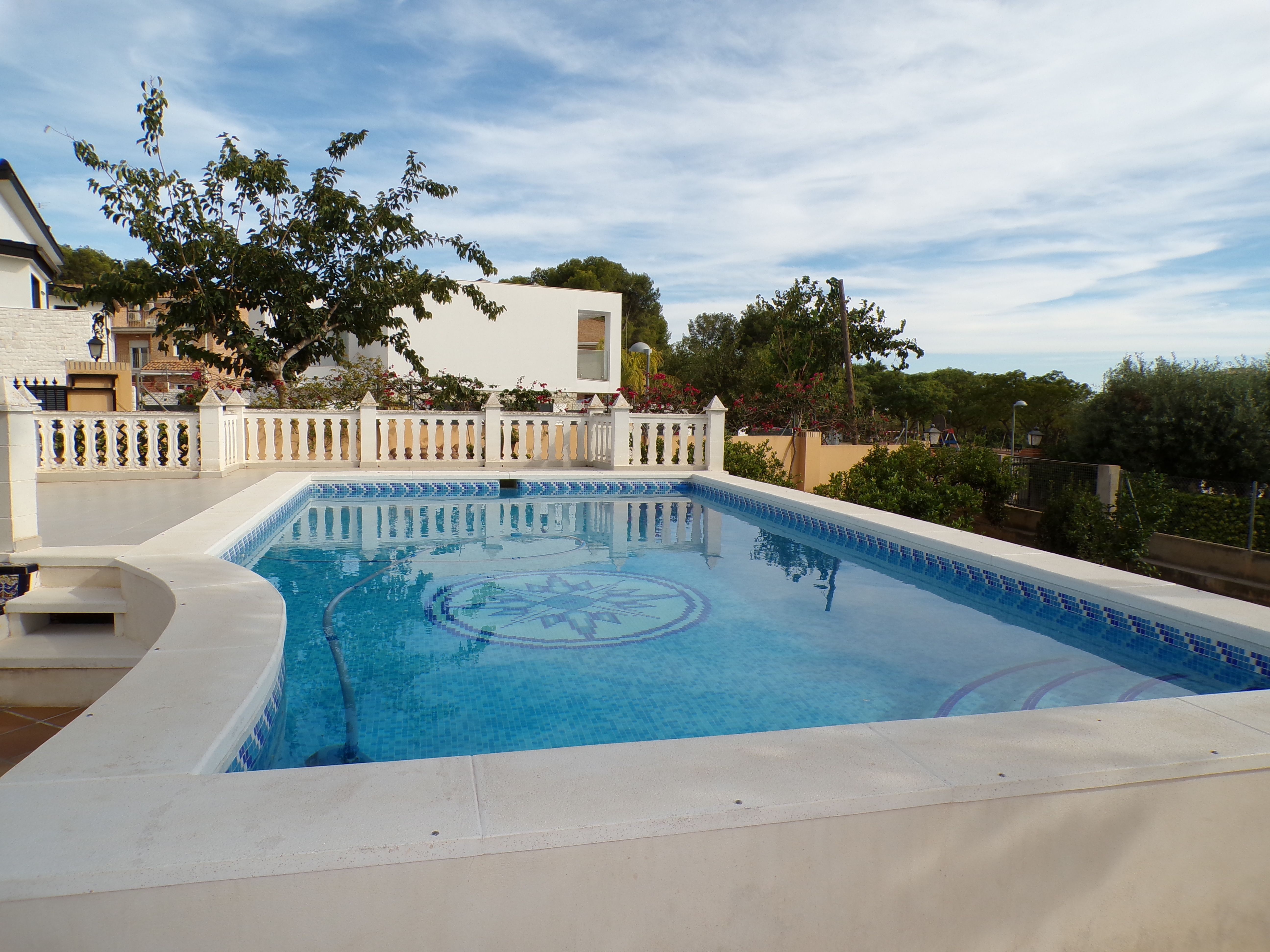 Piscina de Casa o xalet en venda en Godella amb Aire condicionat, Jardí privat i Terrassa