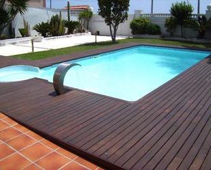 Swimming pool of House or chalet for sale in Torredembarra  with Air Conditioner, Terrace and Swimming Pool