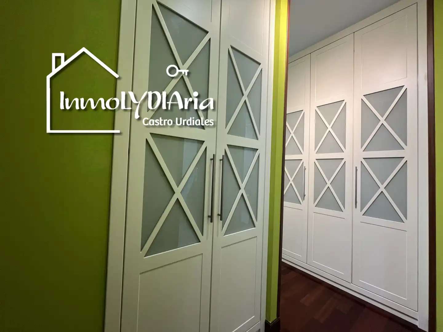Piso en venta en Castro-Urdiales con Calefacción, Parquet y Terraza